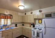 1_2237-Westchester-Dr-kitchen-7