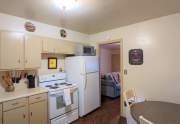 2237-Westchester-Dr-kitchen-6